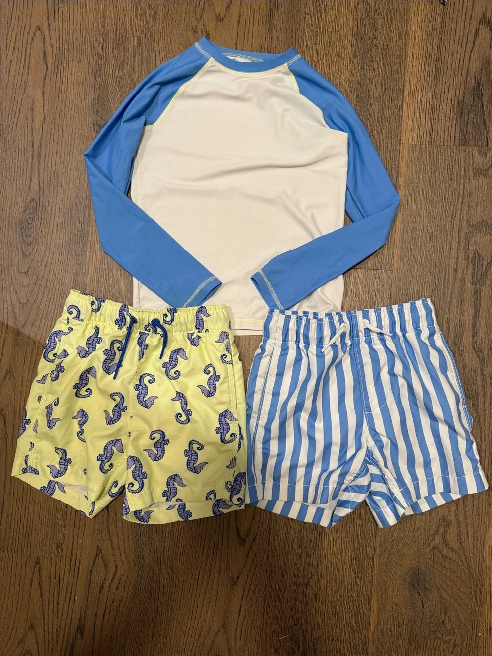 GAP Kids boys swim bundle size S 6/7